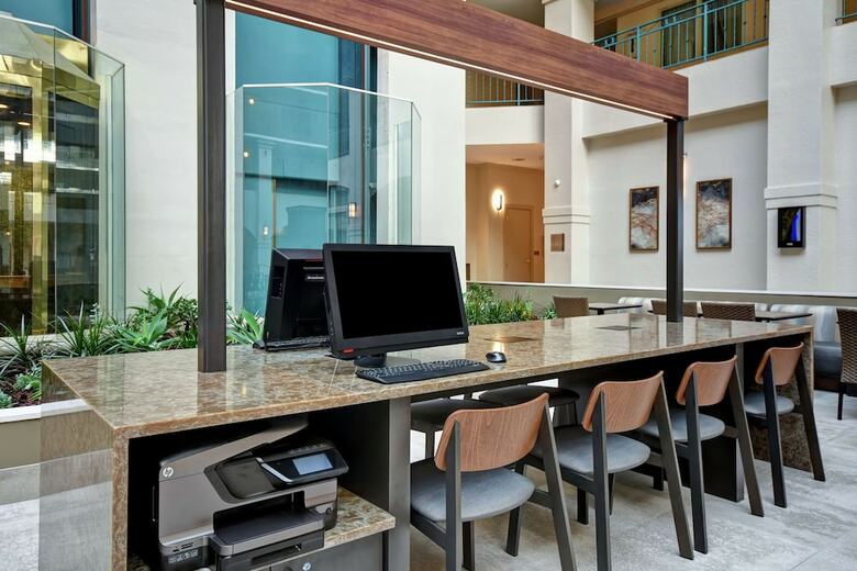 Hotel Embassy Suites Milpitas - Silicon Valley