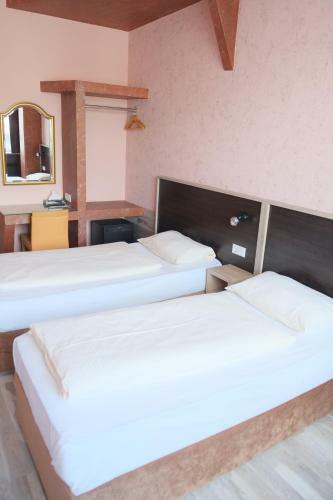 Royal City Hotel
