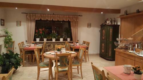 Hostal Hotel Neuner