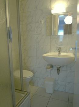 Hostal Gasthaus Hotel Bremen