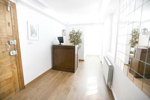 Hostal La Ba�ezana