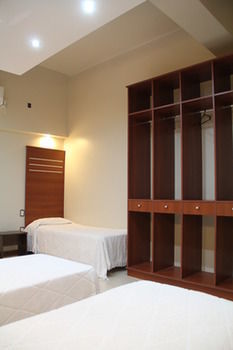 Selby Hotel