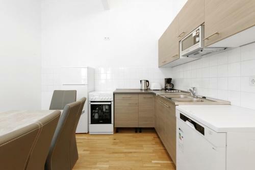 Grand Central Mitte Apartment