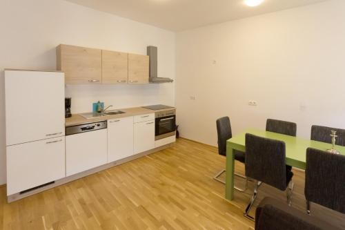 Debo Apartments Sch�nbrunner Strasse