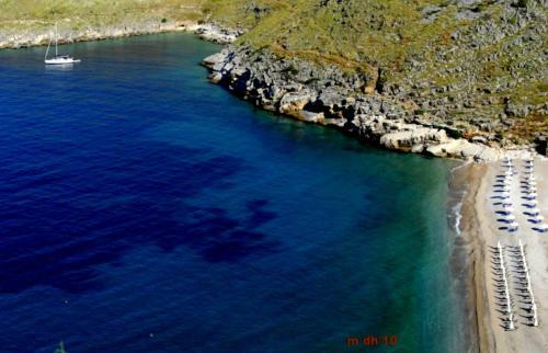 Stone Build Rooms Qeparo