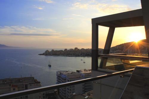 Aless Luxury Apartment