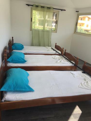 Hostal Villa Dede Nikolla