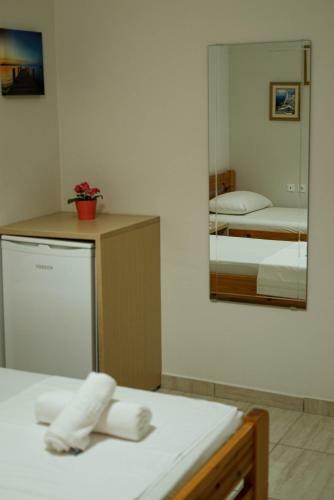 Hotel Foti Rooms