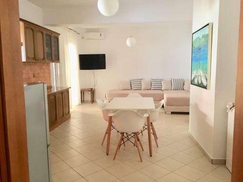 Sea And Sky Apartments Sarande