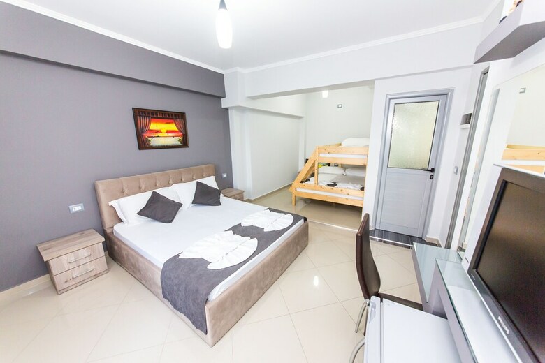 Hotel Kapllani