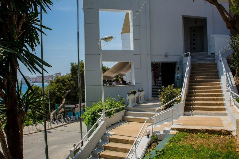 Hotel Kapllani
