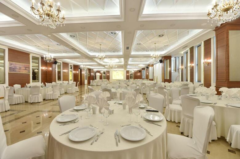 Hotel Golden Ring Resort