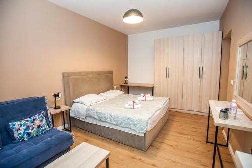 Apartamentos Omar Real Estate