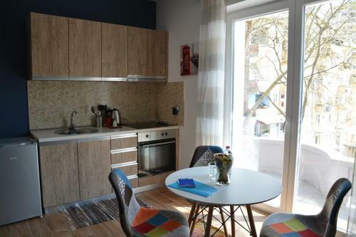 Apartamentos Omar Real Estate