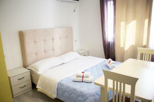 Apartamentos Omar Real Estate