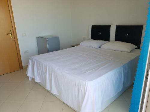 Sunset Hotel Roza