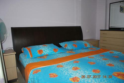 Arbi's Pool View Apartment