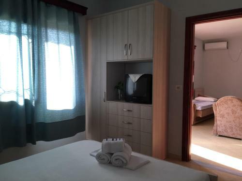 Hostal Guesthouse Redi