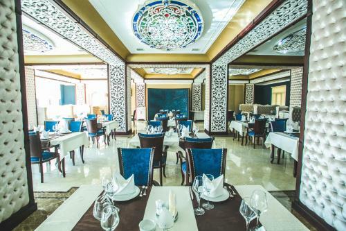 Hotel Emerald