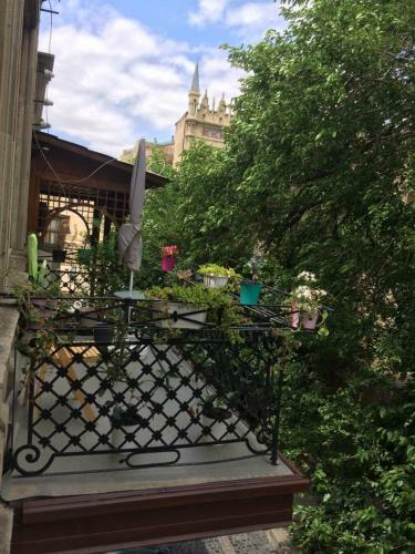 Old City Studio Apartment
