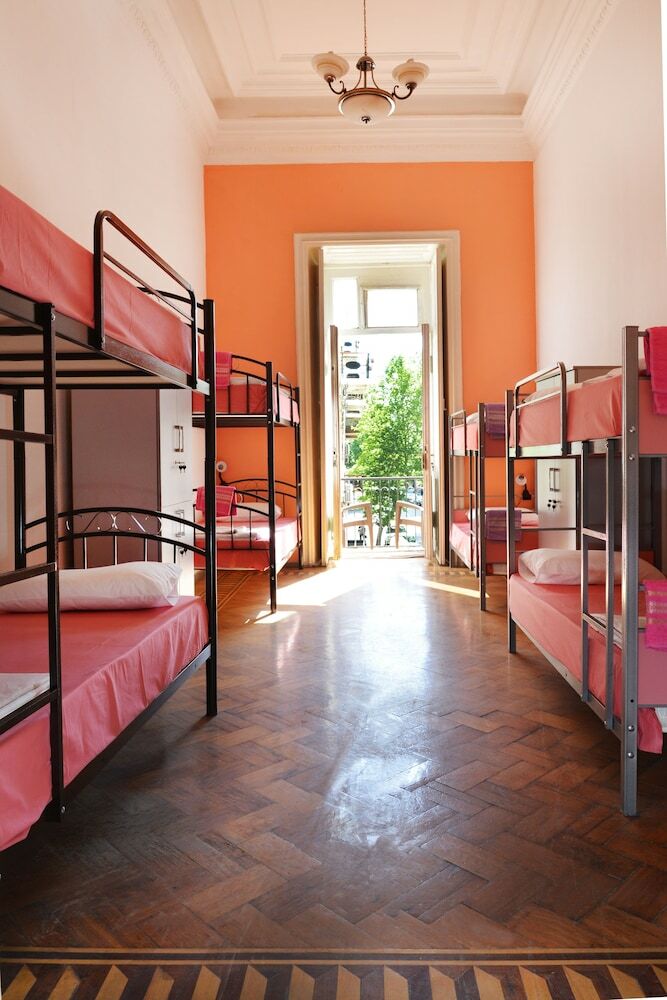 Mr. Hostel Baku