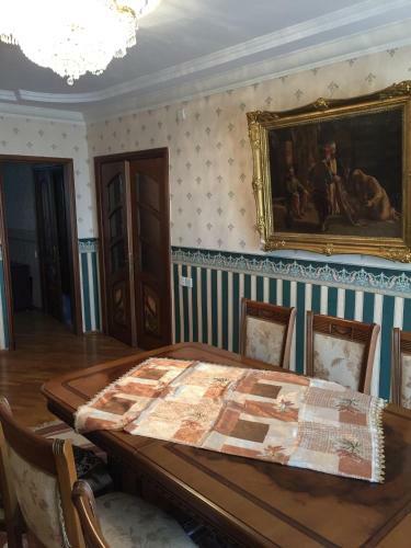 Apartment On Gadzhibekova 33/35