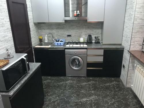 Apartament On Samed Vurgun Avenue