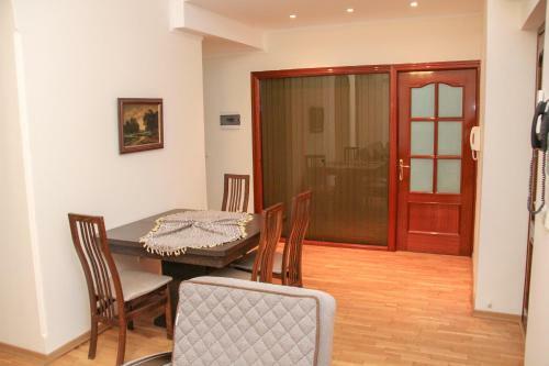 Old City Hotel & Apartments