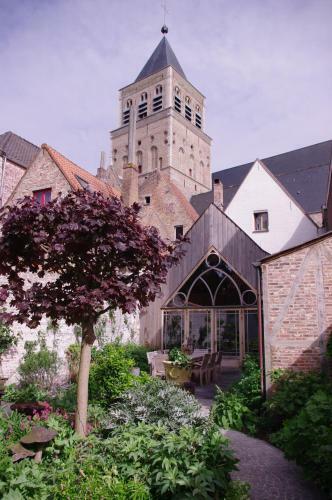 B&B Canal Deluxe