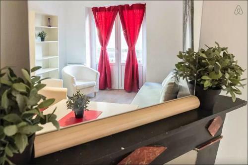 Cool Central Apartment