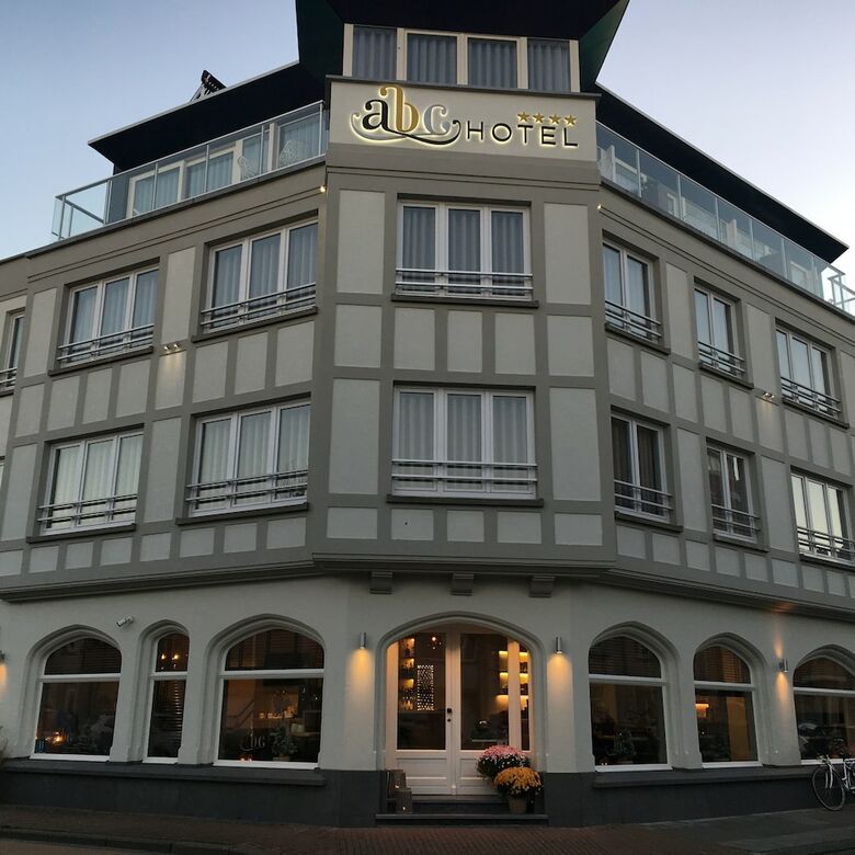 Abc Hotel