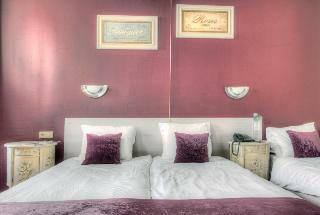 Hotel Antigone