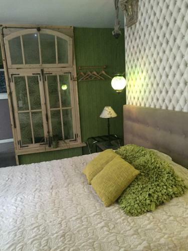 B&B Con Amp�re