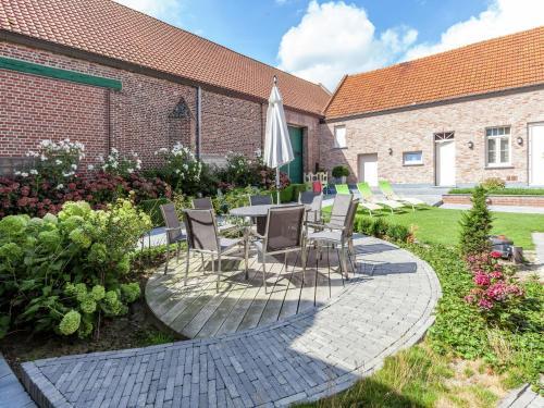Grand Holiday Home In Comines Near Forest