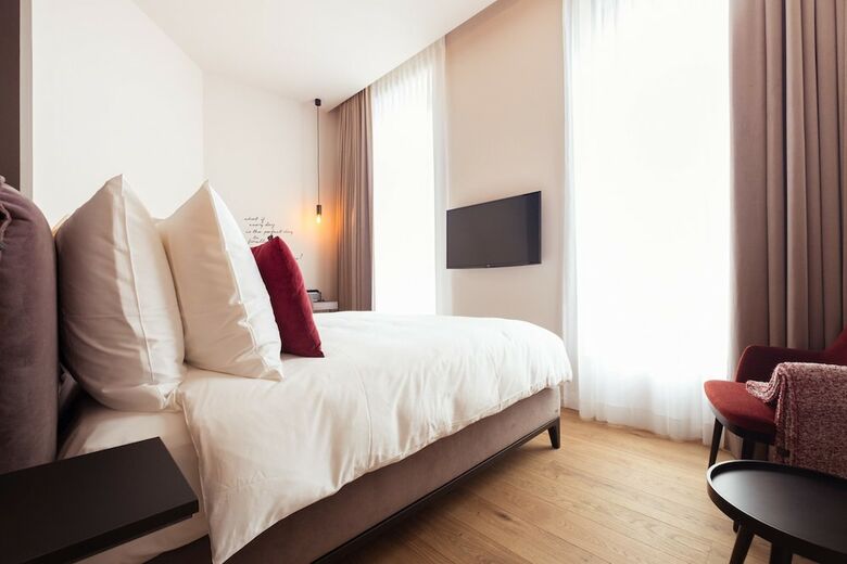 Hotel U Eat & Sleep Antwerp