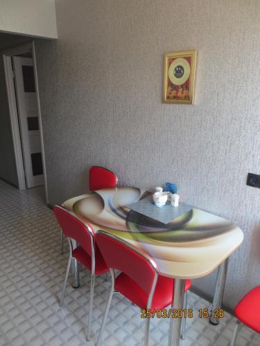 Apartment On Kosmonavtov Boulevard 96
