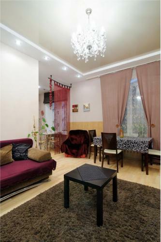 Apartments Near Circus