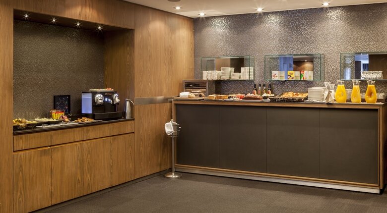 Hotel AC General Alava