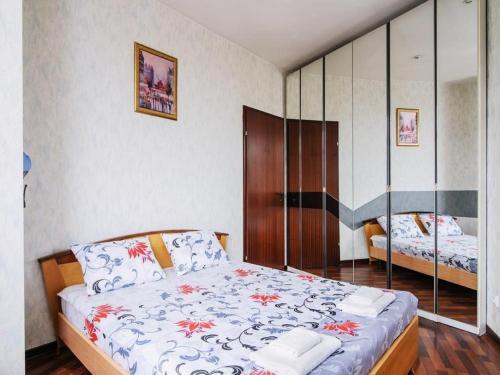 10 Apartment On Ploshad Pobedi