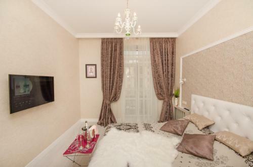 Molnar Apartments Nezavisimosti 37
