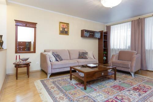 Apartments On Zakharova 67/1