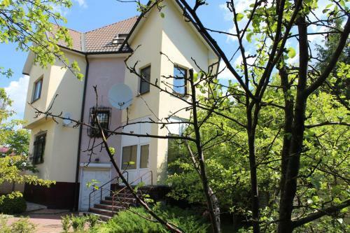 Hostal Guest House Camelia