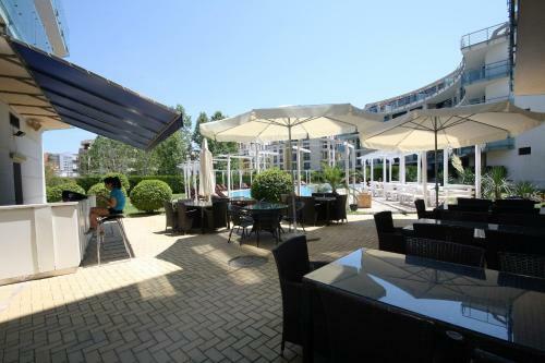 Riviera Blue Hotel
