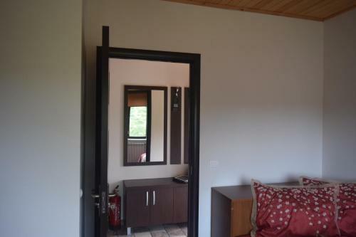 Hostal Koshov Guest House