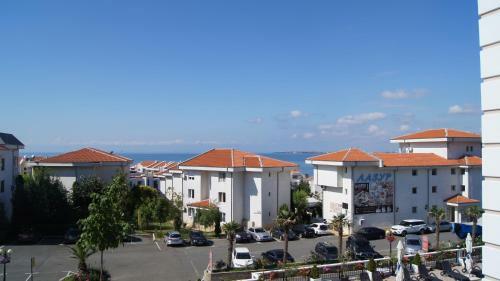 Caprice Apartment