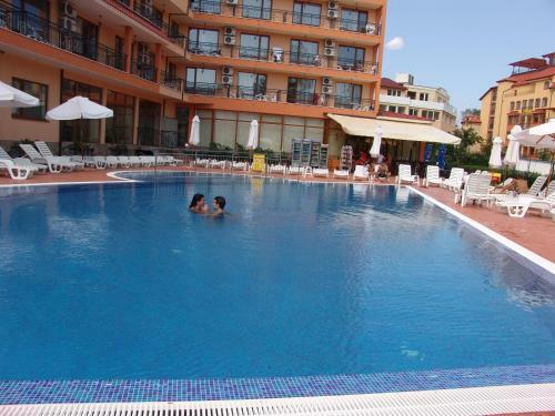 Happy Aparthotel & Spa