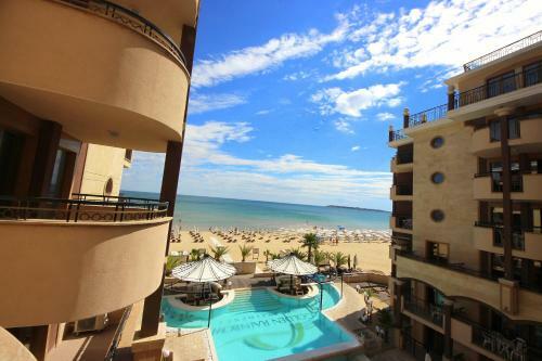 Menada Apartments In Golden Rainbow