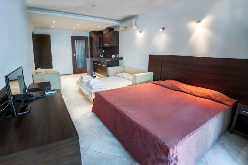 Marina City Aparthotel