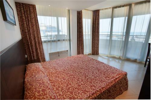 Marina City Aparthotel