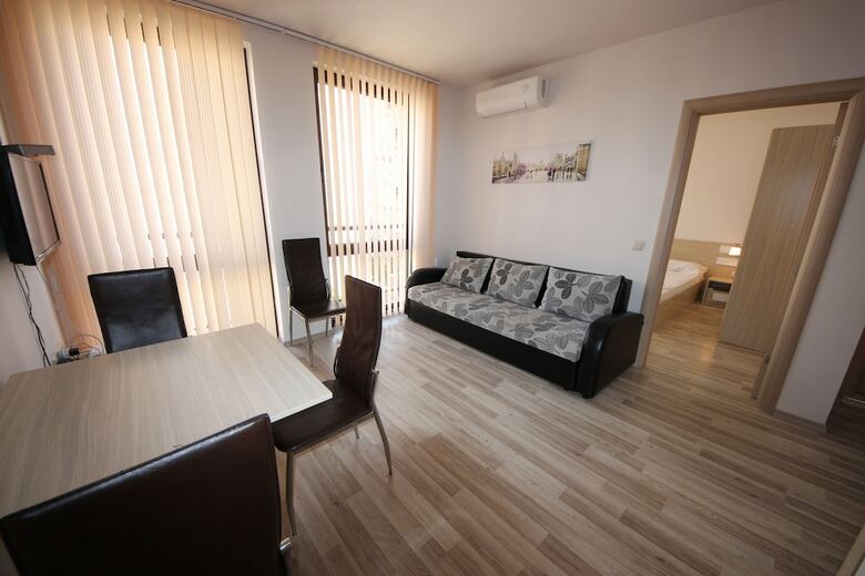 Menada Tarsis Apartments